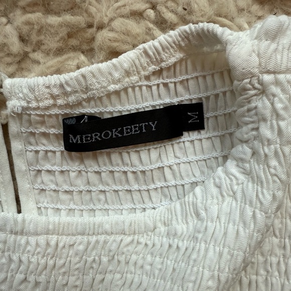 Meroketty brand white flutter sleeve smocked midi dress Women’s size medium - Picture 4 of 6